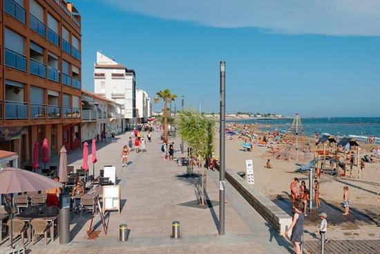 Charmant T4 Familial A 50M De La Plage Le Grau-d'Agde Bagian luar foto